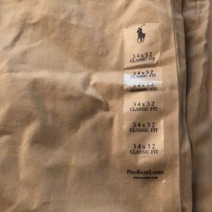 Men’s khaki pants